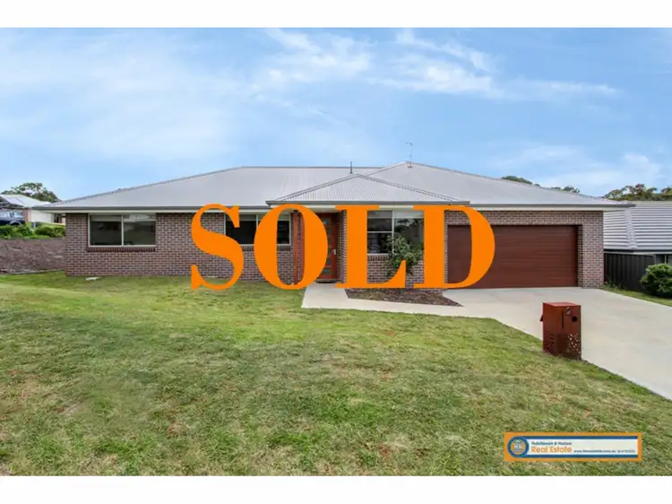 2 McGrath Place, Armidale NSW 2350