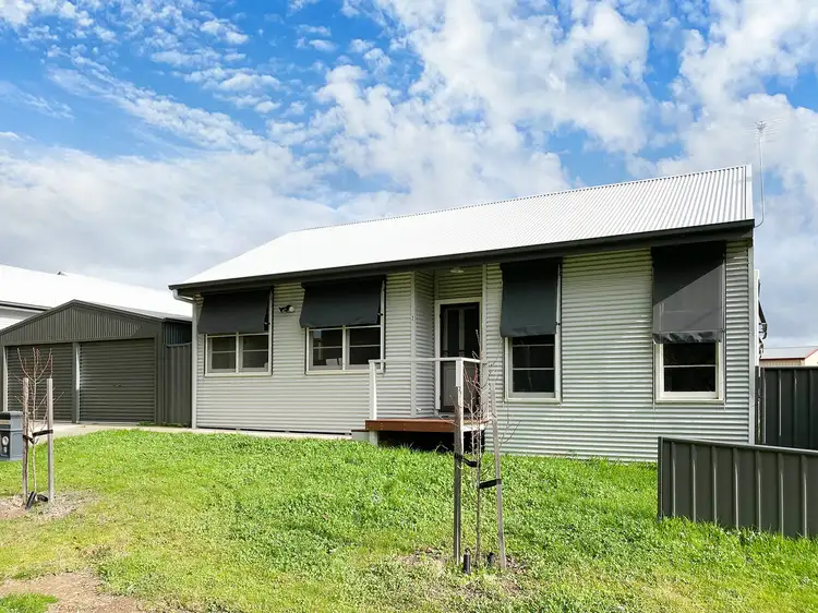 2 Water Place, Tallangatta VIC 3700