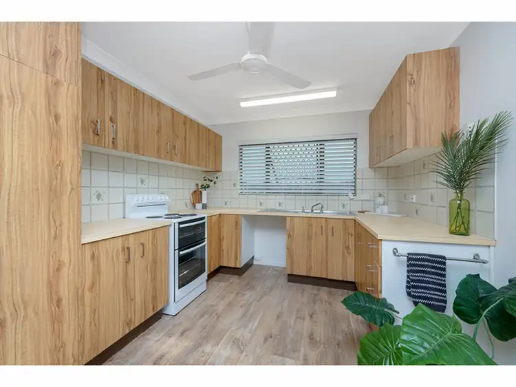 Sixth view of Homely apartment listing, 1/7 Oxford Street, Hyde Park QLD 4812