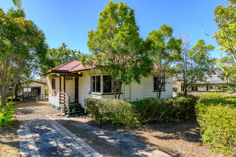 6 Agnes Street, South Gladstone QLD 4680