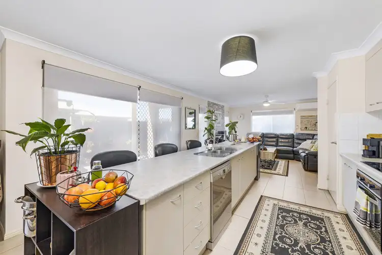 2 Blake Court, Thabeban QLD 4670
