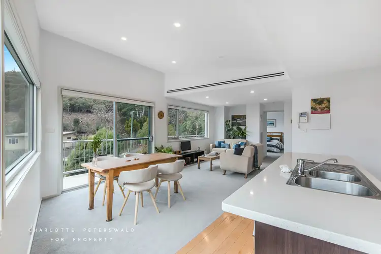 1/31 Gardenia Grove, Sandy Bay TAS 7005