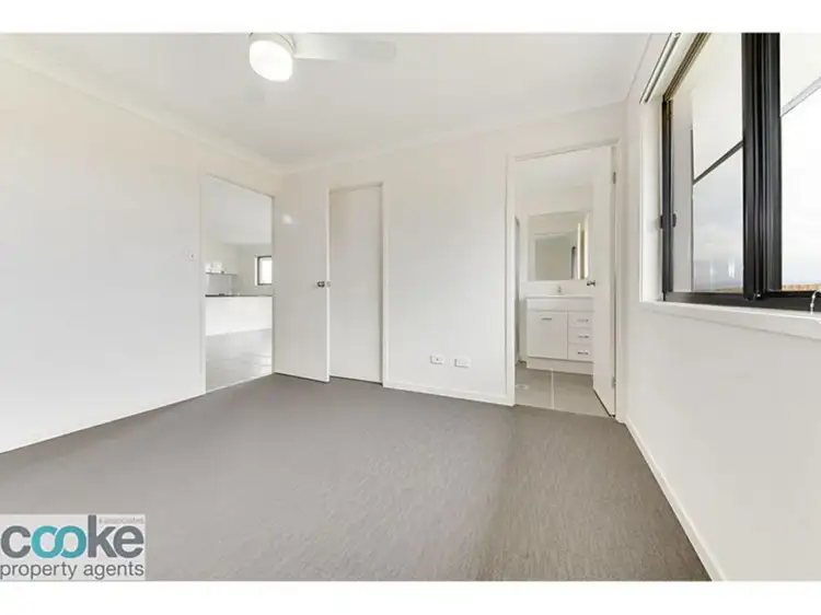 Sixth view of Homely semi-detached listing, 9 Leopold Place, Gracemere QLD 4702