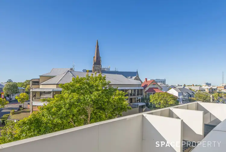 Third view of Homely apartment listing, 102/292 Boundary Street, Spring Hill QLD 4000