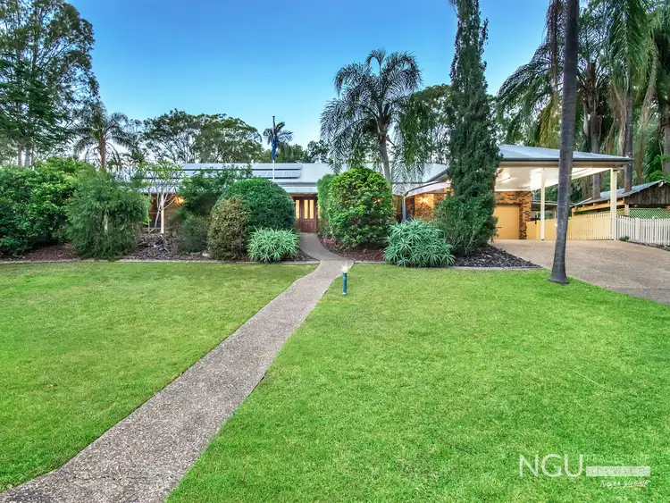 16 Thoona Close, Karana Downs QLD 4306