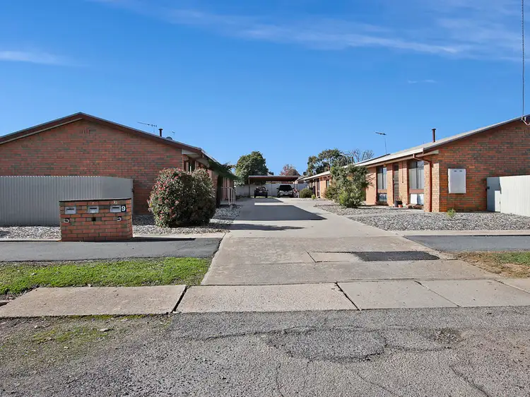 1-6 7A-9 Carrier Street, Benalla VIC 3672