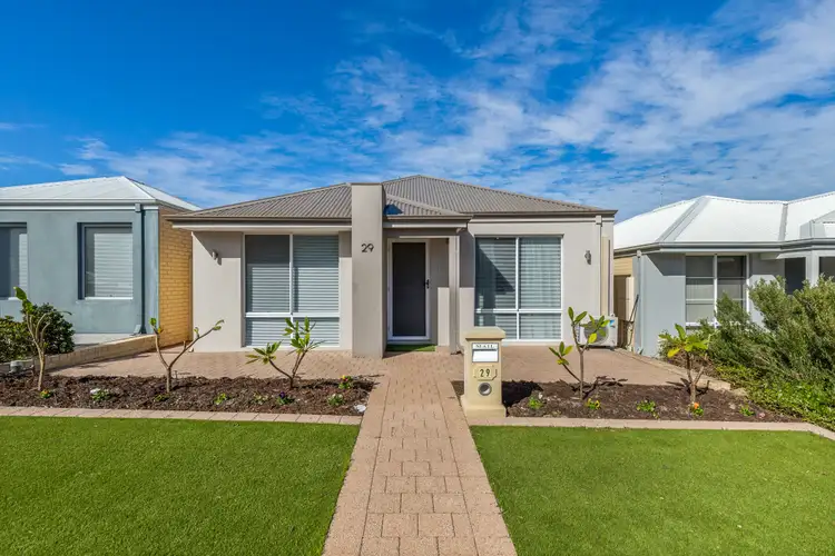 29 Laila Turn, Madeley WA 6065