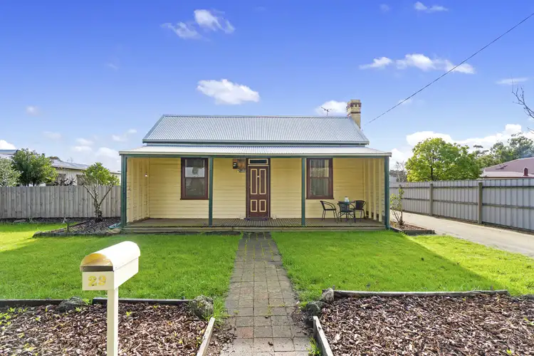 29 Dixon Street, Stratford VIC 3862