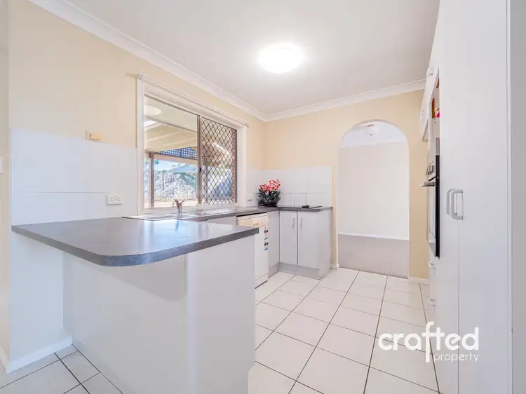 Sixth view of Homely house listing, 10 Silverash Court, Regents Park QLD 4118