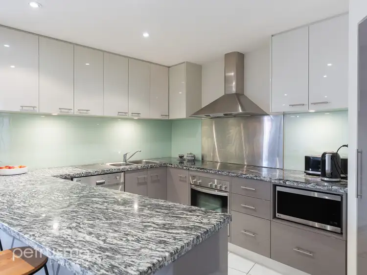 Third view of Homely apartment listing, 28/1 Collins Street, Hobart TAS 7000