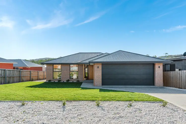 11 Emerald Drive, Rokeby TAS 7019