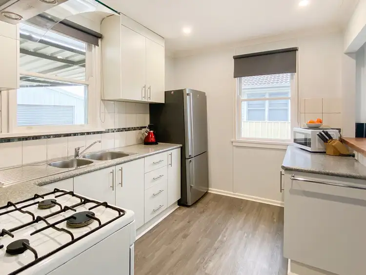 Sixth view of Homely house listing, 551 Webb Street, Lavington NSW 2641
