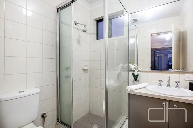 Seventh view of Homely house listing, 6 Florida Drive, Landsdale WA 6065