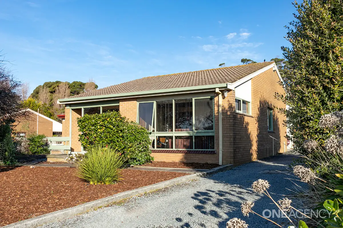 Main view of Homely unit listing, 1/10 Ann Place, Ocean Vista TAS 7320