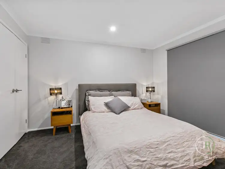 Fifth view of Homely house listing, 29 Arleon Crescent, Cranbourne VIC 3977