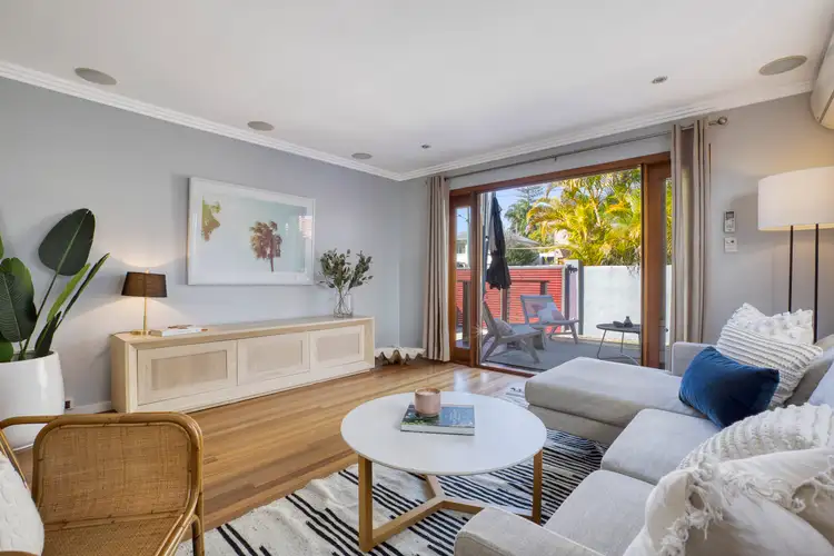 38 Sydney Street, Labrador QLD 4215