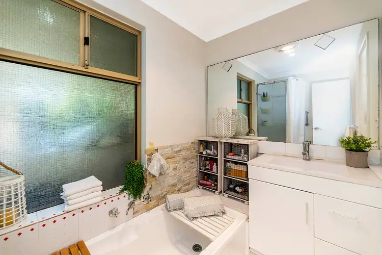 Fifth view of Homely house listing, 8a Tablo Court, South Lake WA 6164