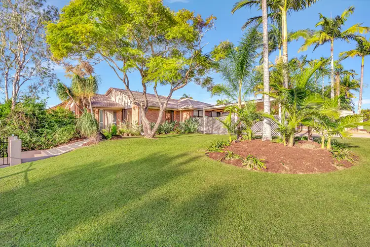 1 Elsemore Court, Carrara QLD 4211