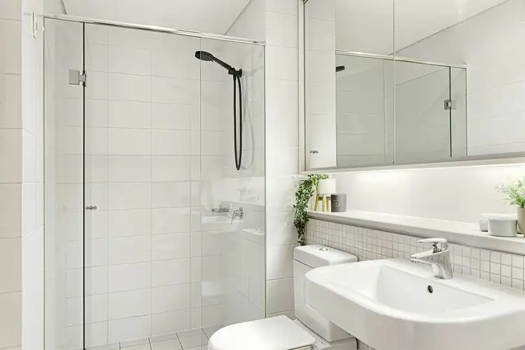 Fifth view of Homely apartment listing, 304/38 Hickson Road, Sydney NSW 2000