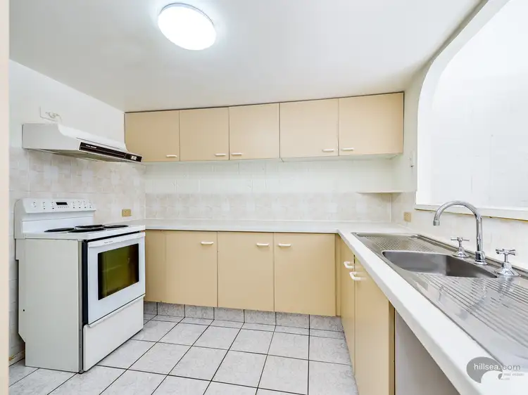 18/81 Olsen Avenue, Labrador QLD 4215