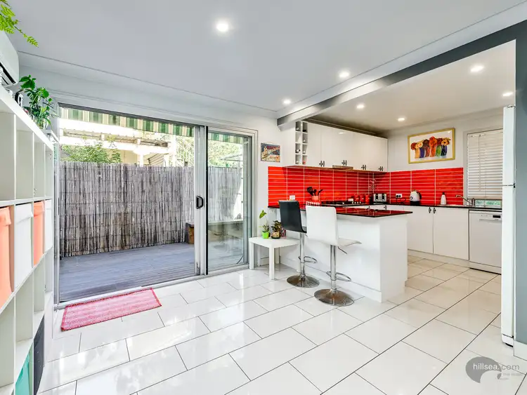 1/32 Government Road, Labrador QLD 4215
