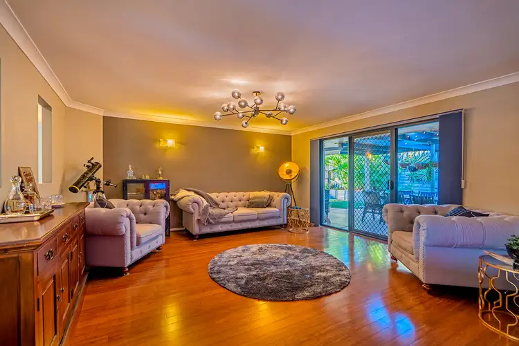 82 Crestwood Drive, Molendinar QLD 4214