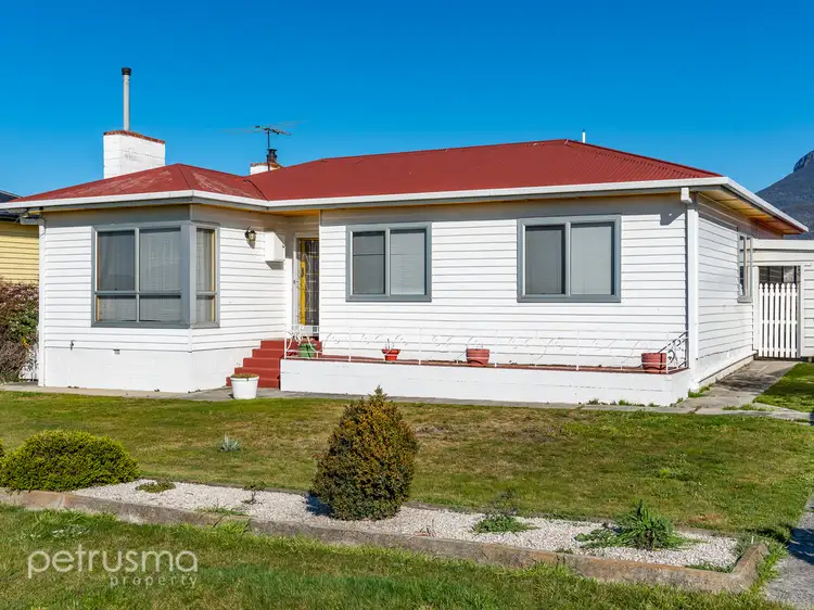 6 Penguin Drive, Glenorchy TAS 7010