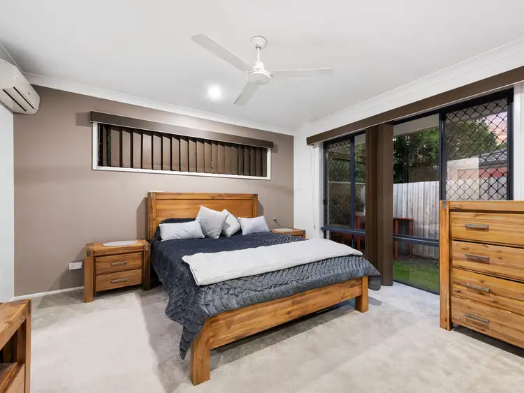 12 Barrine Place, Parkinson QLD 4115