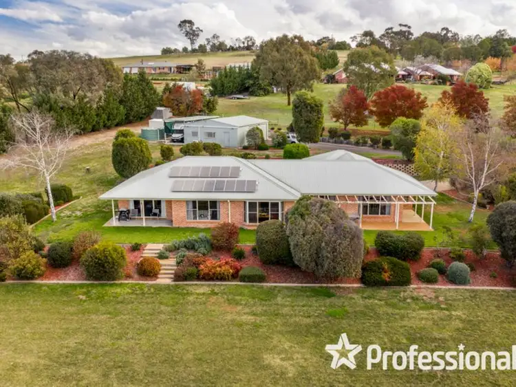 Main view of Homely house listing, 34 Wigmore Drive, Robin Hill NSW 2795