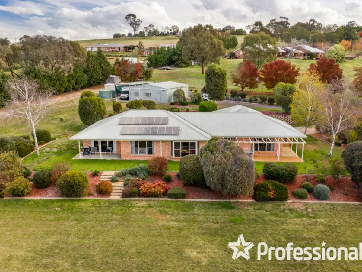 Main view of Homely house listing, 34 Wigmore Drive, Robin Hill NSW 2795