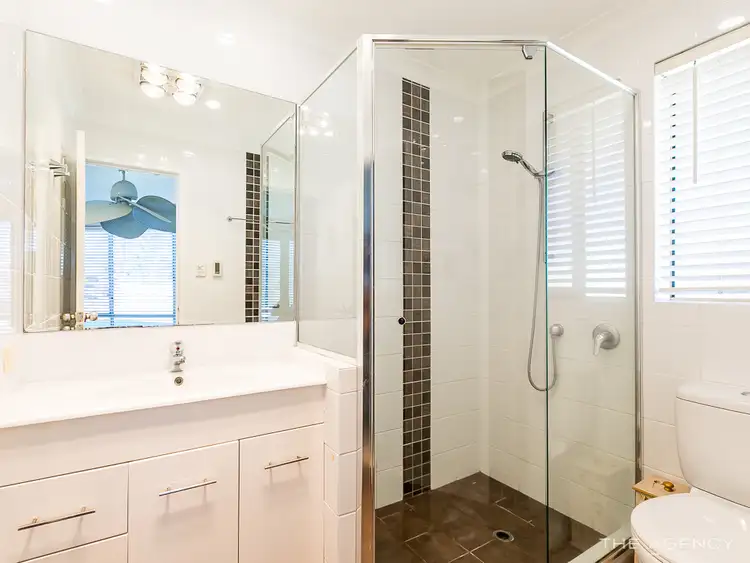 Sixth view of Homely house listing, 6 Sanford Court, Heathridge WA 6027