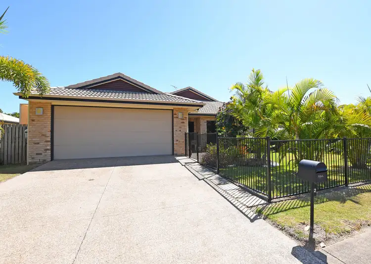 Fourth view of Homely house listing, 2 Collare Court, Urangan QLD 4655