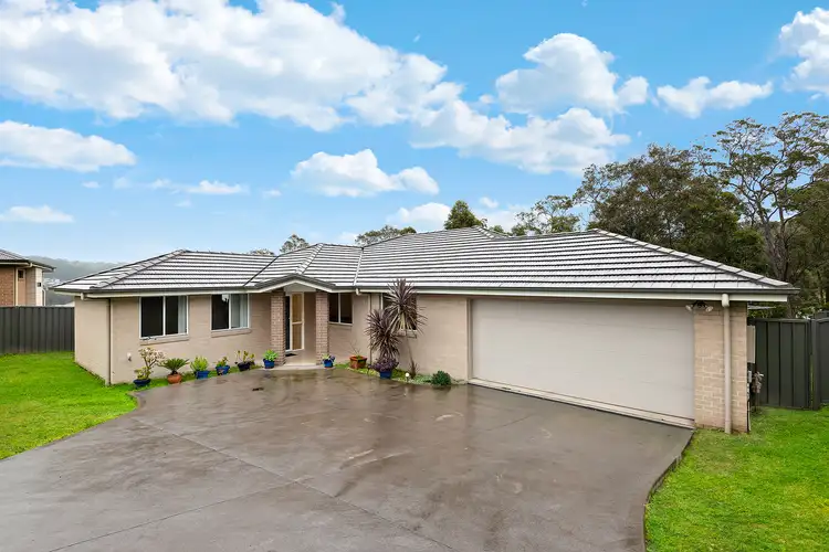 17 Raleigh Street, Cameron Park NSW 2285