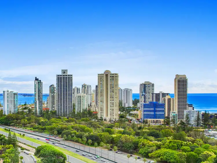 113/2 Admiralty Drive, Paradise Waters QLD 4217