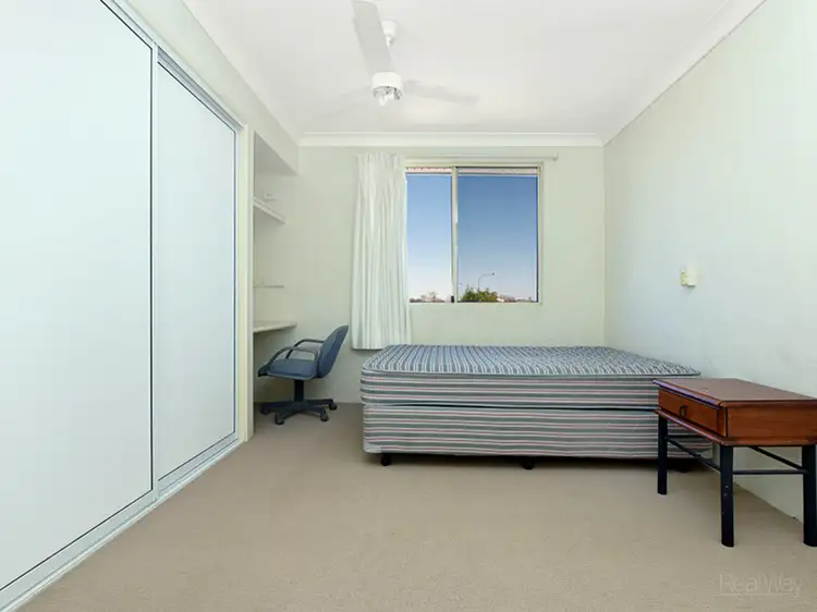 Sixth view of Homely unit listing, 8/9 Uniplaza Court, Kearneys Spring QLD 4350