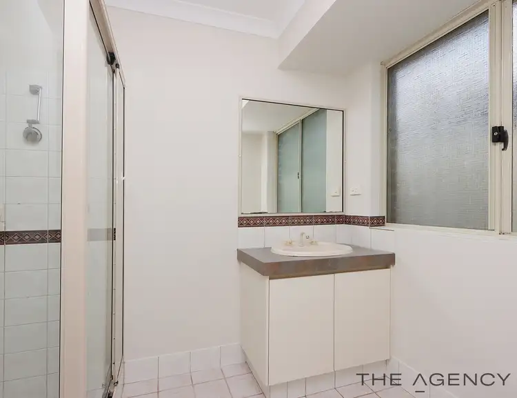 Sixth view of Homely house listing, 4 Retreat Mews, Canning Vale WA 6155