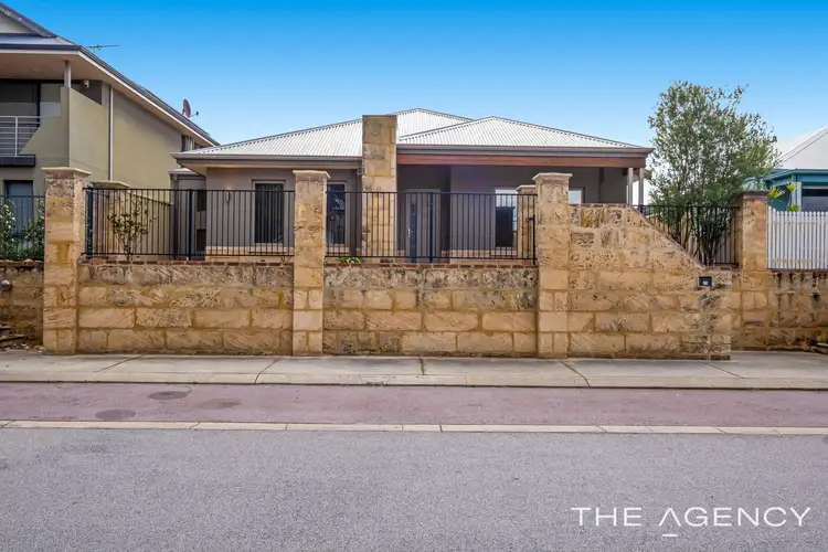21 Solace Gardens, Atwell WA 6164