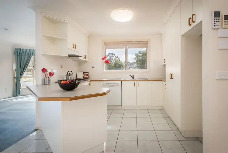 Fifth view of Homely house listing, 1 Arnold Place, Wodonga VIC 3690