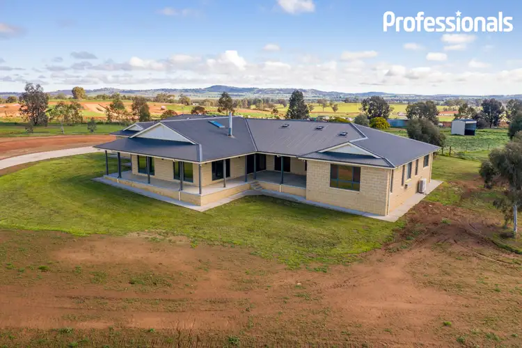 Sixth view of Homely house listing, 27 Jumbuck Drive, Gobbagombalin NSW 2650