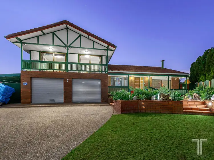 7 Shead Court, Carindale QLD 4152