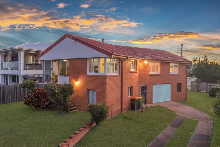 11 Mayfair Street, Carina QLD 4152