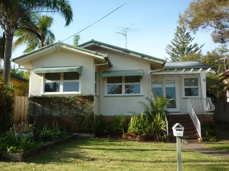 15 Second Avenue, Labrador QLD 4215