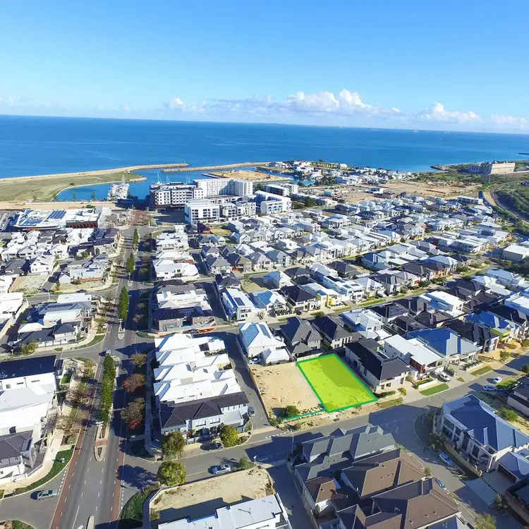 5 Bombay Heights, North Coogee WA 6163