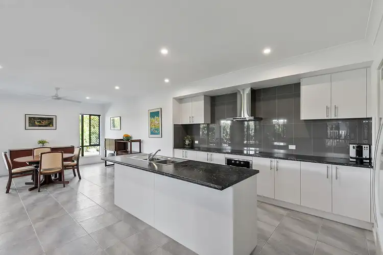 Second view of Homely house listing, 7 Seahaven Circuit, Pialba QLD 4655