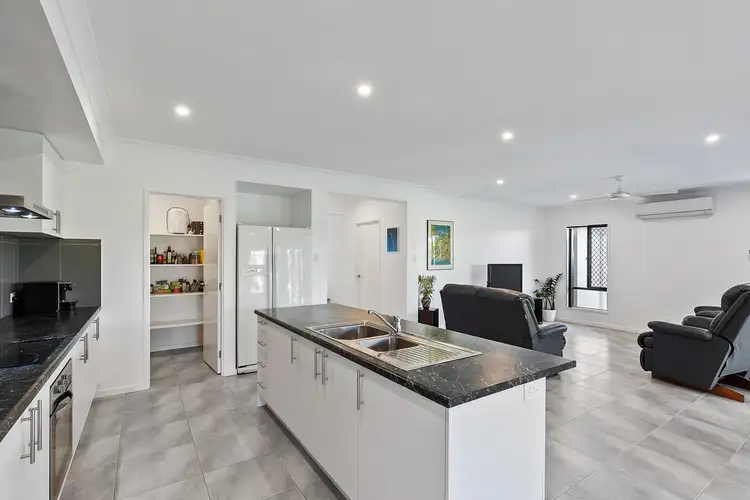 Sixth view of Homely house listing, 7 Seahaven Circuit, Pialba QLD 4655