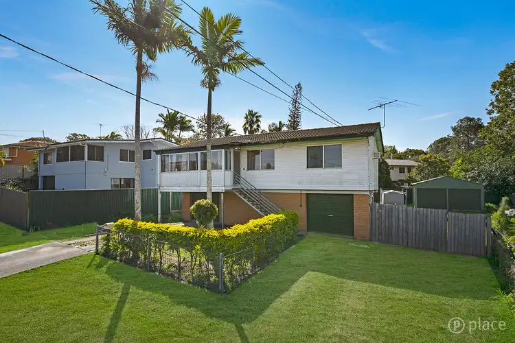 8 Barton Street, Underwood QLD 4119