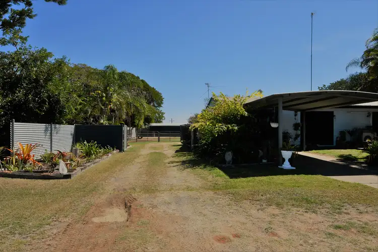 4 Salmon Street, Gracemere QLD 4702
