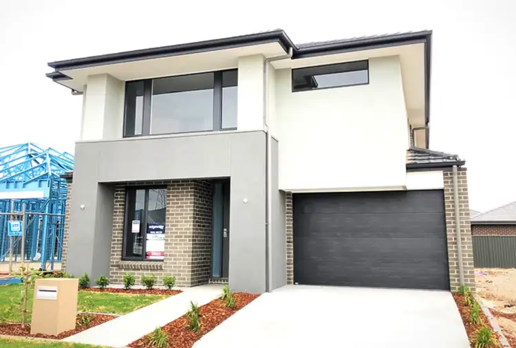7 Squadron Street, Jordan Springs NSW 2747