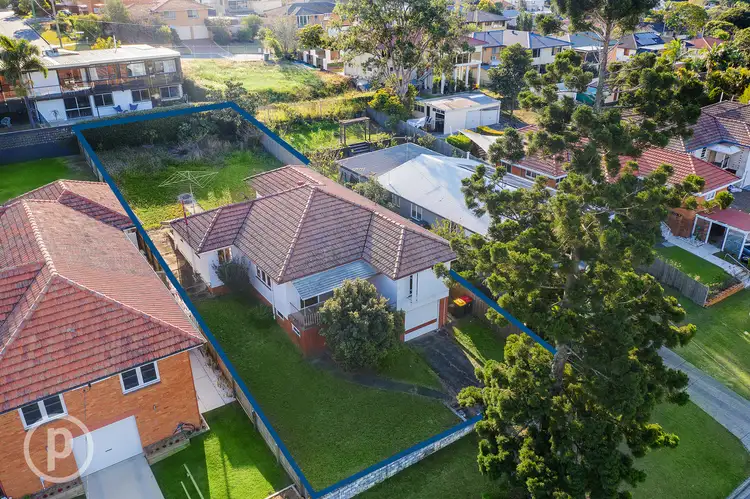 8 Pedley Street, Wavell Heights QLD 4012