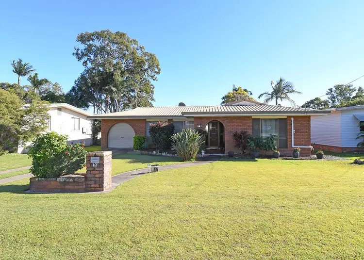18 Tingira Terrace, Scarness QLD 4655
